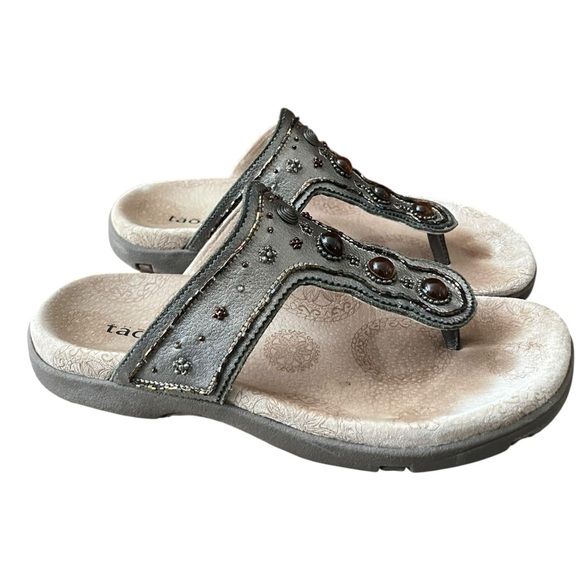 Taos Footwear Shoes - Taos Footwear Julie Size 8 Pewter Metallic Leather Beaded Boho Thong Sandal
